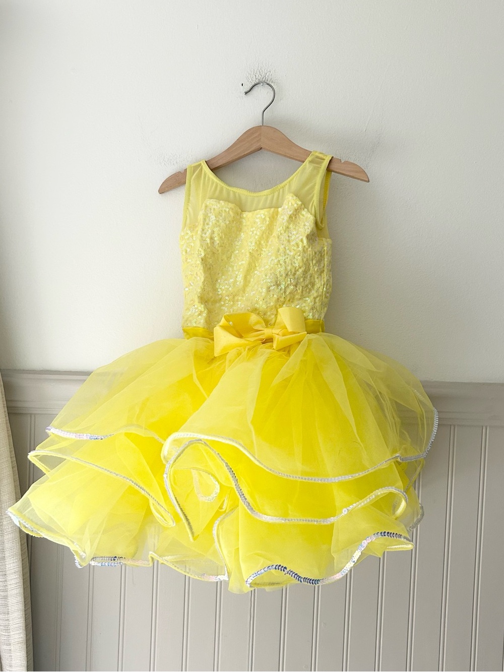 Weissman Yellow Sequin Tulle Dance Costume Dress Size Intermediate IC